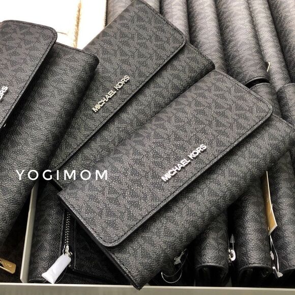 MICHAEL KORS Pocket Book Wallet Purse LG Trifold - Picture 3 of 14
